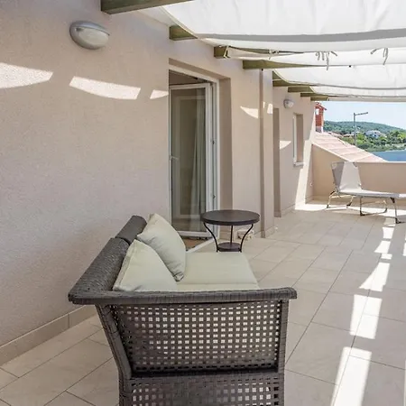 Terraced New 2025 * Barbat na Rabu