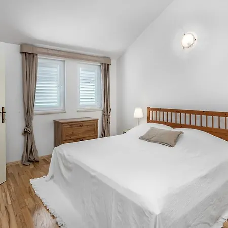 Terraced New 2025 بيت للعطل