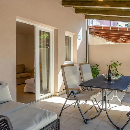 Terraced New 2025 بيت للعطل