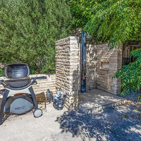 بيت للعطل Terraced New 2025 Barbat na Rabu