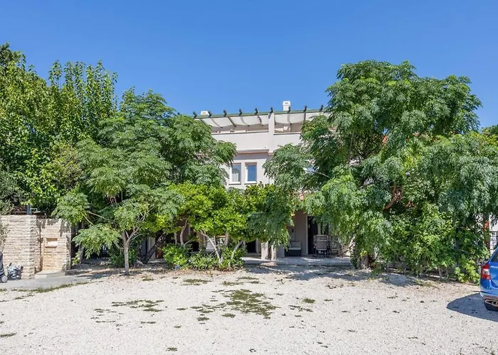 Case de vacanță Terraced New 2025 Barbat na Rabu