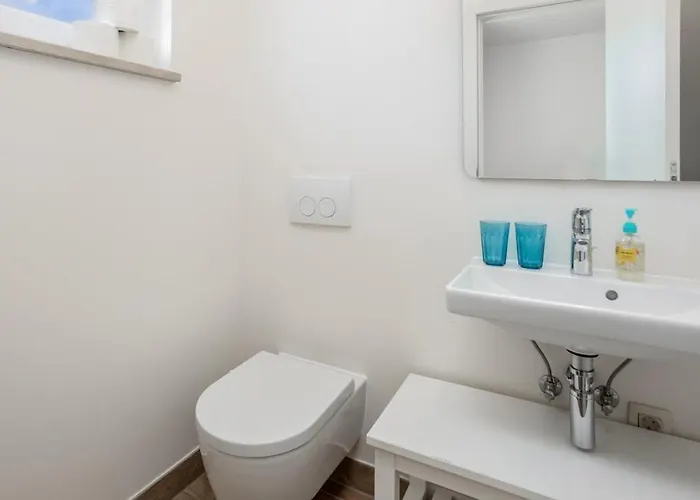 Terraced New 2025 Barbat na Rabu