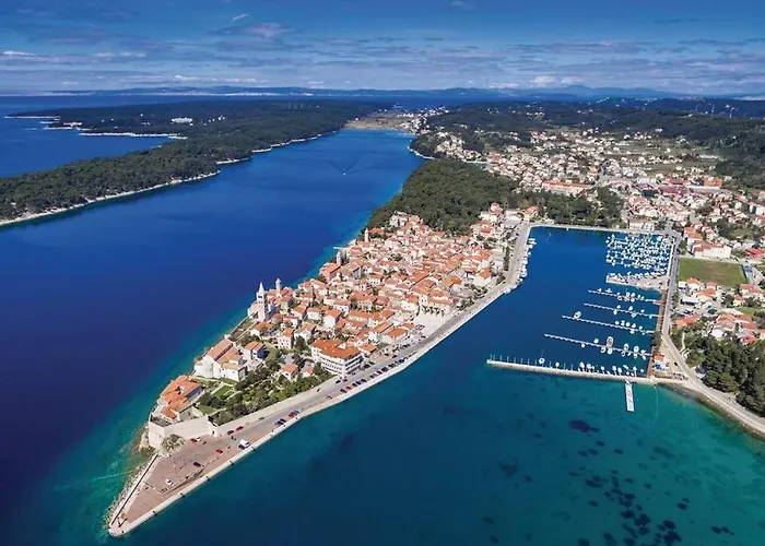 Terraced New 2025 Tatil Evi Barbat na Rabu